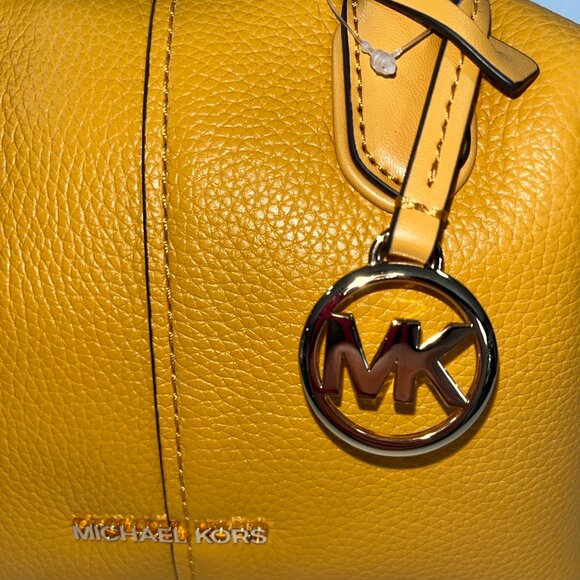 NEW Michael Kors Hyde Small Pebbled Leather Satchel in Golden Rod - Picture 2 of 5